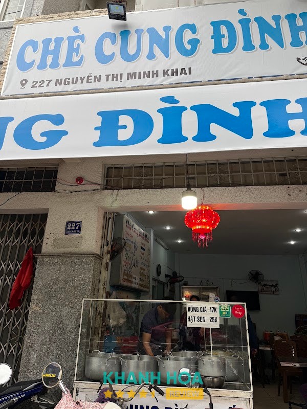 Quán Chè Cung Đình Huế Nha Trang