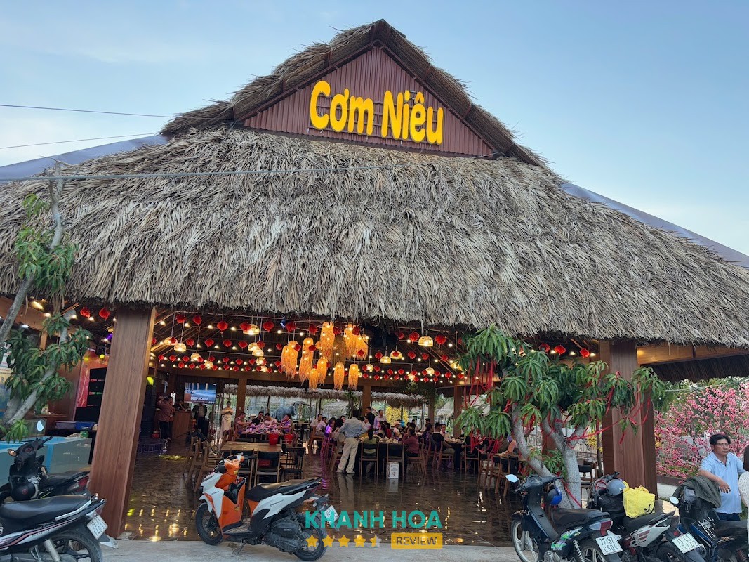 Nhà Hàng Cơm Niêu & Hải Sản Việt Xưa K9 – hình ảnh 1