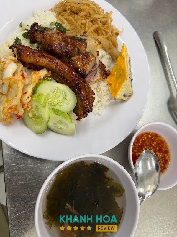 Cơm tấm sườn que Tuyền – hình ảnh 3