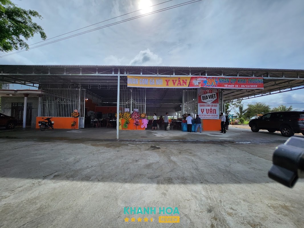 QUÁN CƠM GÀ Y VÂN Ninh Thuận