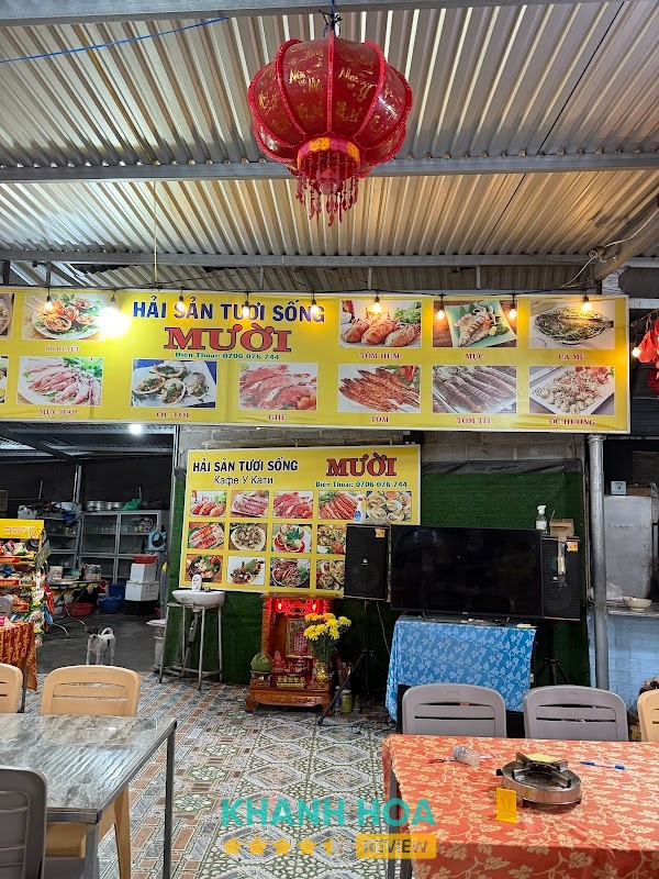 Hải Sản Tươi Sống Mười – món ăn