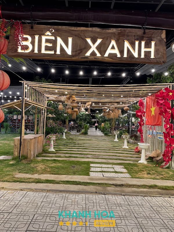 Nhà hàng hải sản Biển Xanh Cam Lâm