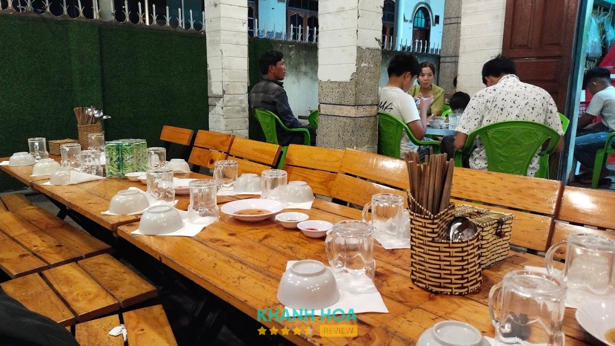 Sĩ Bbq & Lẩu Vạn Ninh