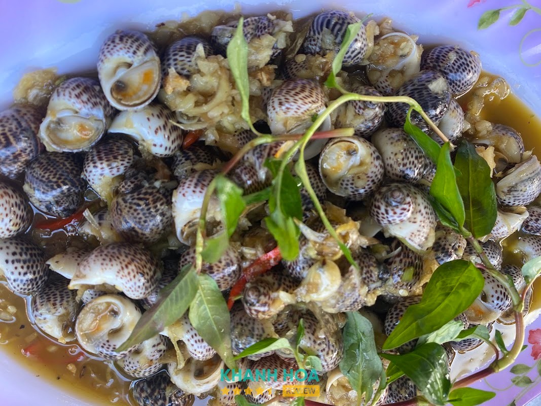 Quán ốc Kim Anh Vạn Ninh