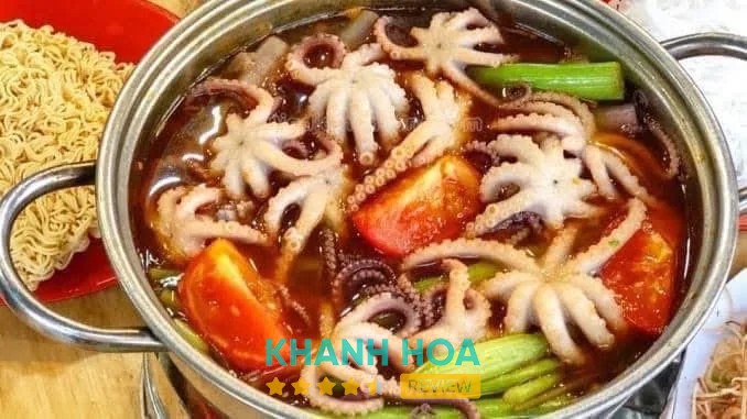 Món ăn tại Lẩu nướng Thái Tuk Tuk