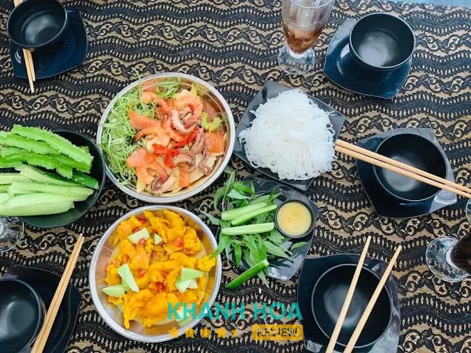 Món hải sản sốt Thái tại HạN