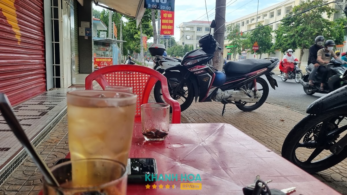 Đồ uống tại Caffe Trà Sữa Candy