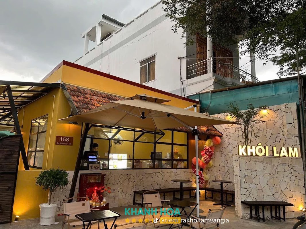 Tiệm Trà Khói Lam Vạn Ninh