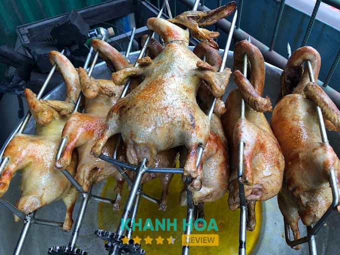 Quán Vịt tại đường Nguyễn Công Trứ, Cam Ranh