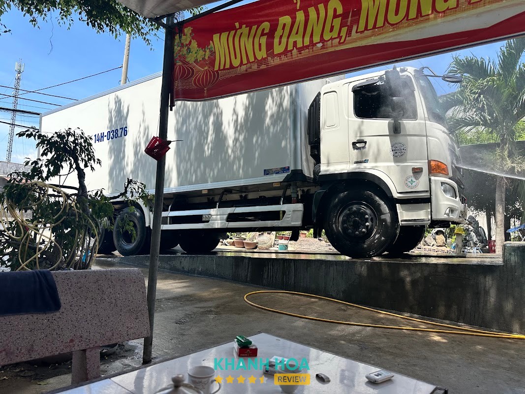 Rửa xe Vân Thọ Cam Ranh