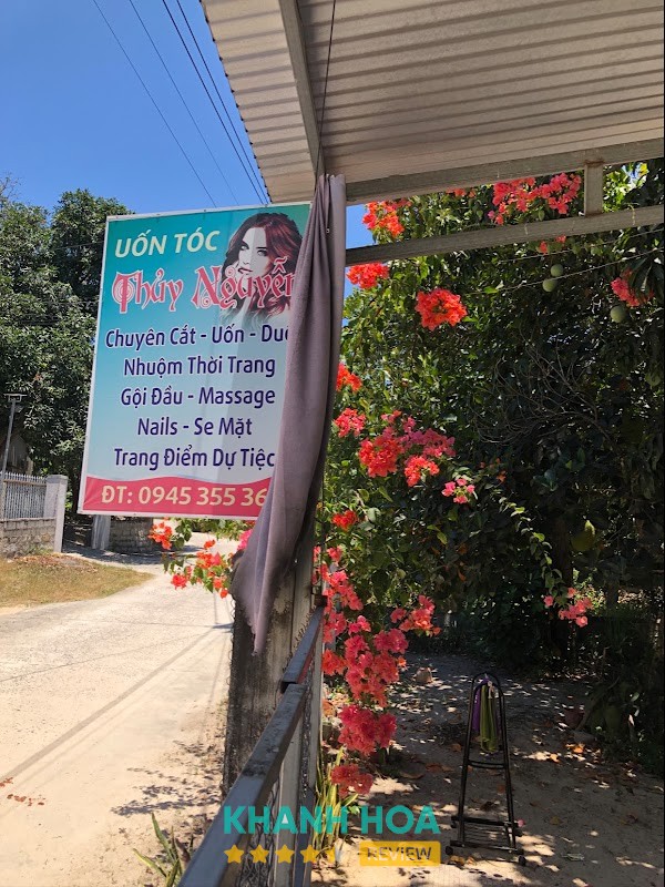 Salon Thủy Nguyễn Cam Lâm