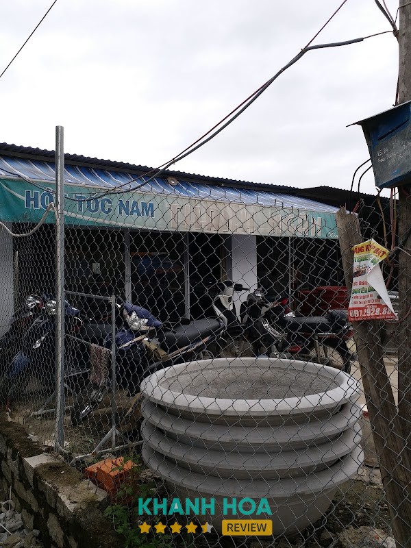 Tiệm cắt tóc Thanh Ngân Diên Khánh
