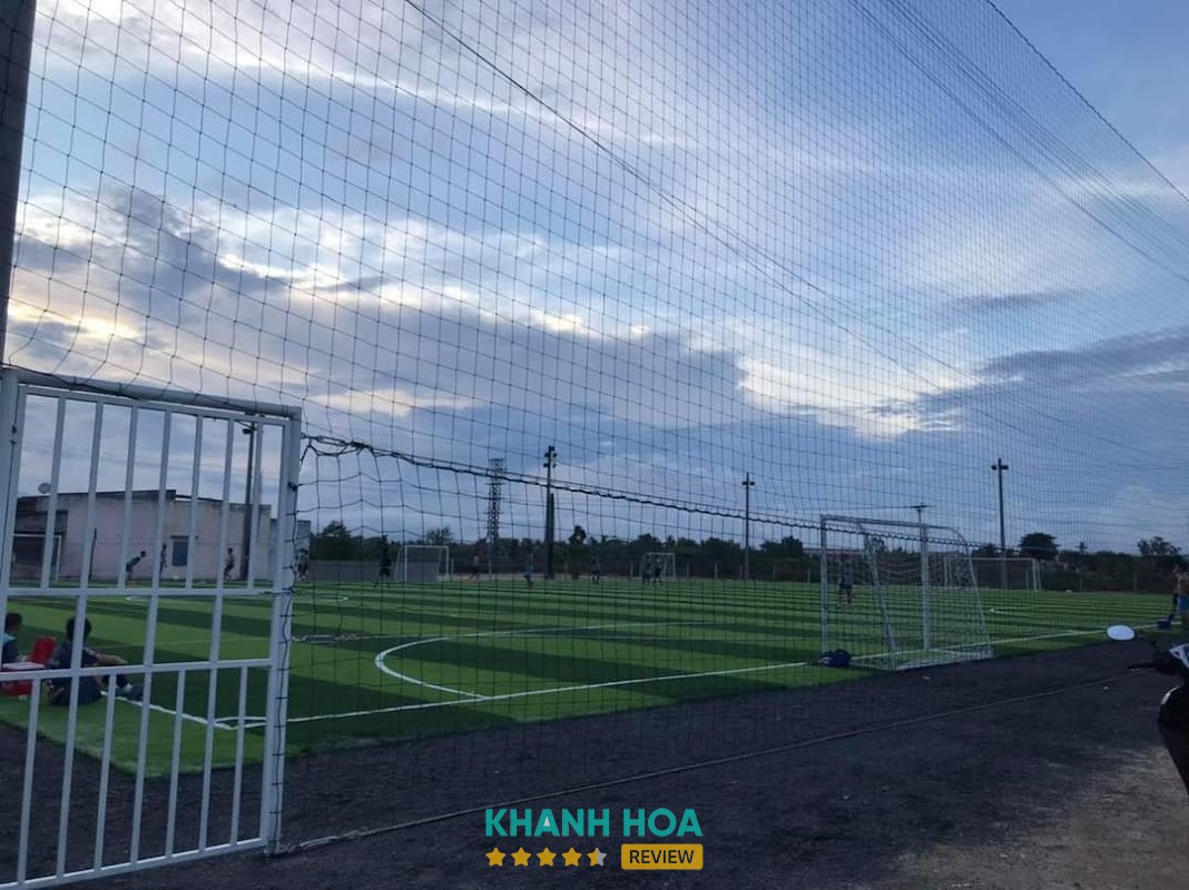 Sân Bóng Đá Nhân Tạo Quốc Anh – hình ảnh 2