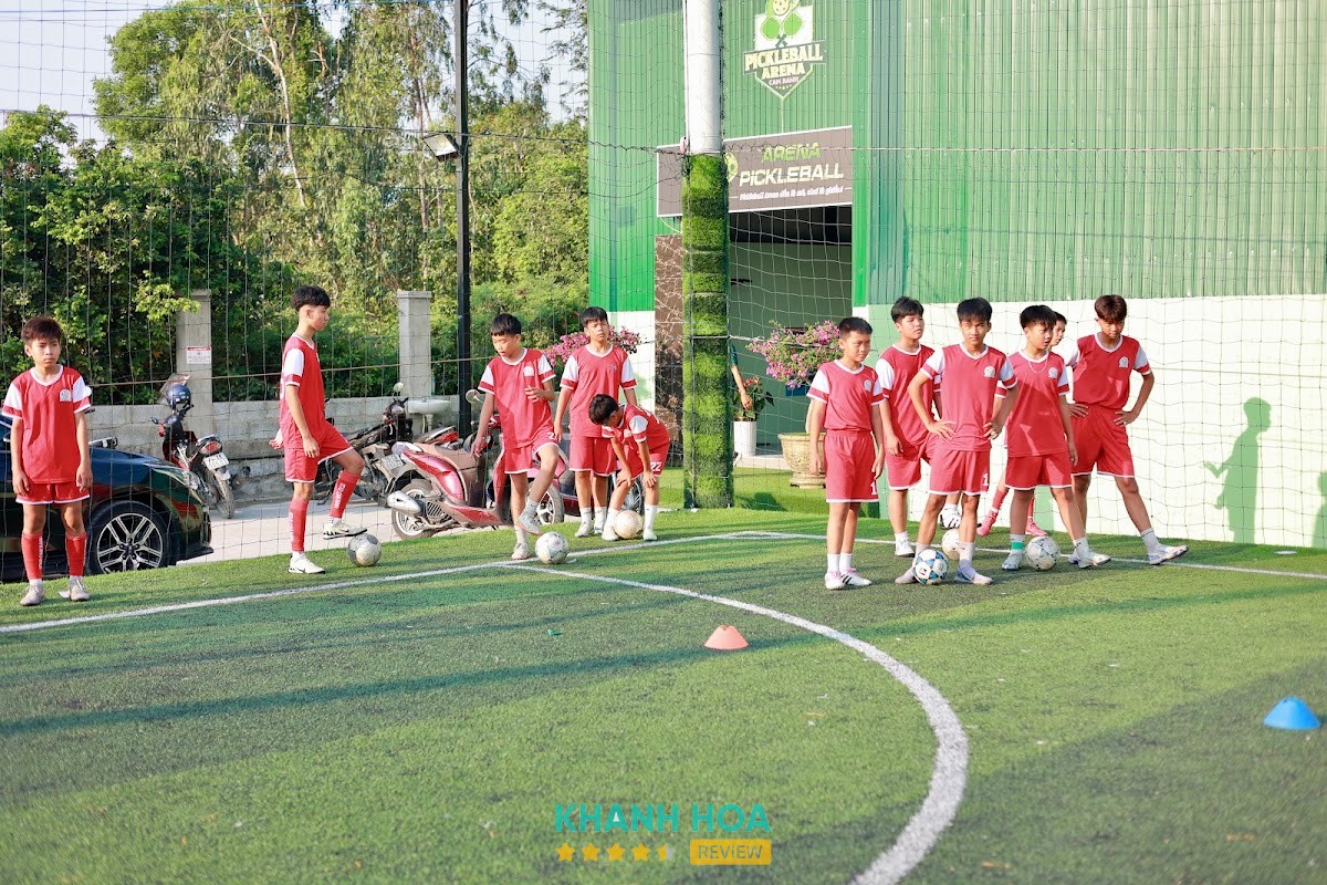 Trung Tâm Bóng Đá Cộng Đồng Star Cam Ranh