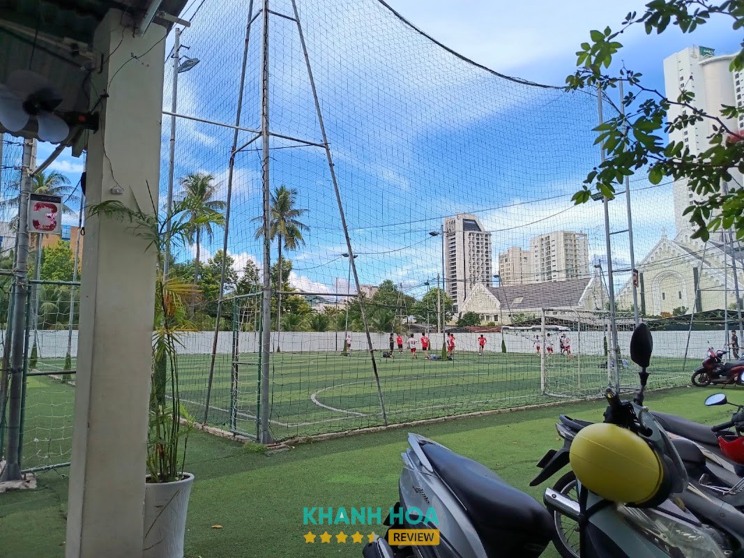 Sân Bóng Mini Sao Việt – hình ảnh 2