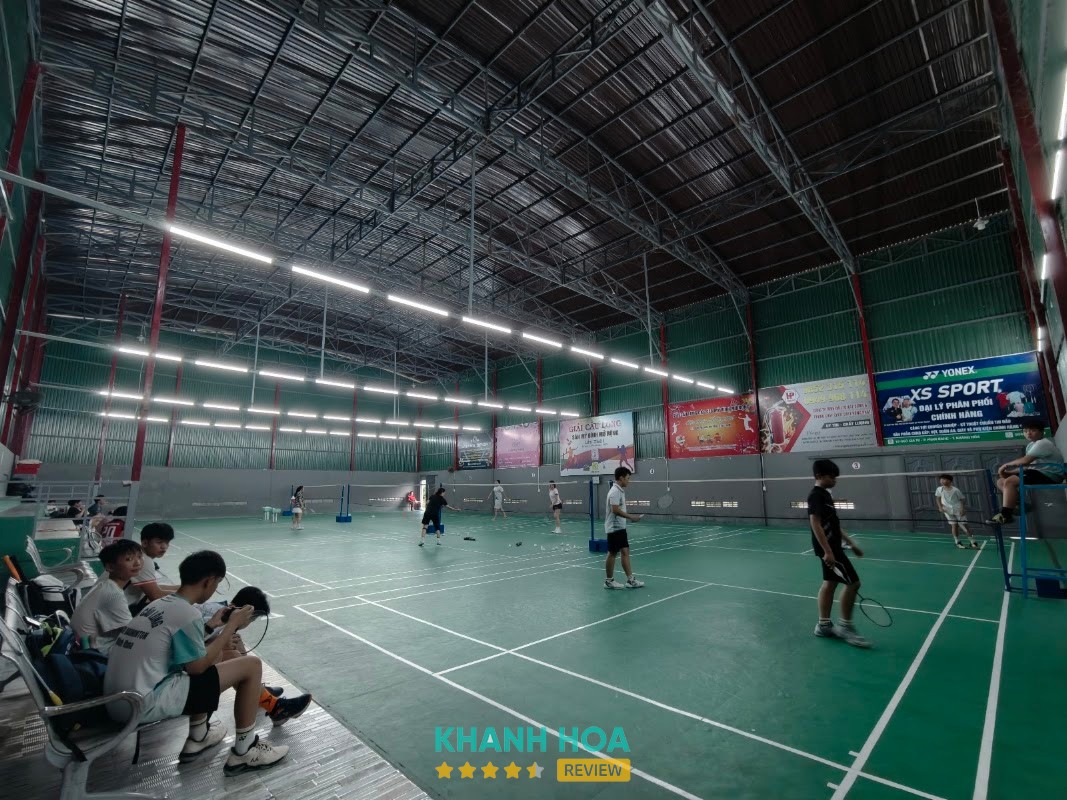 Sân Cầu Lông Mỹ Bình tại Đông Hải