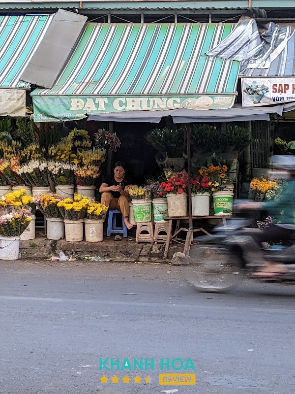 Cửa hàng hoa tươi Kim Chung chợ Thành Diên Khánh Khánh Hoà