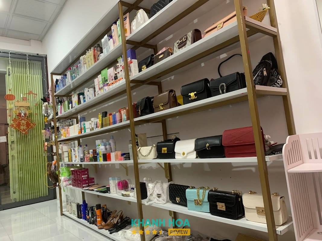 SHOP MỸ PHẨM Chít’s Store Cam Lâm