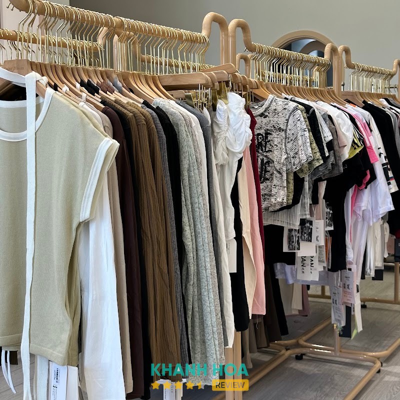 Shop Quần Áo Nữ DaisyBloom Vạn Ninh – shop quần áo nữ ở Vạn Ninh