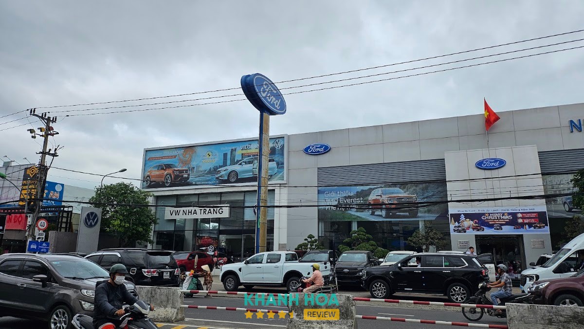 Nha Trang Ford - showroom ô tô ở Khánh Hòa