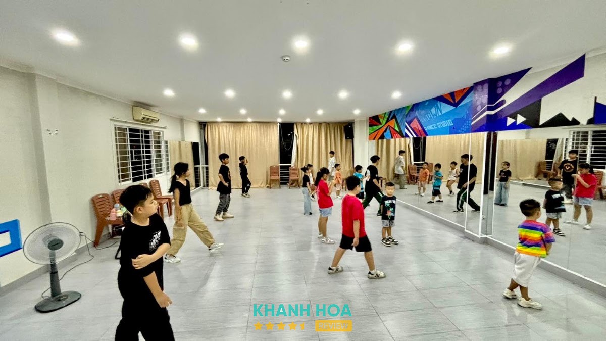 Grown Dance Studio - hình ảnh 2