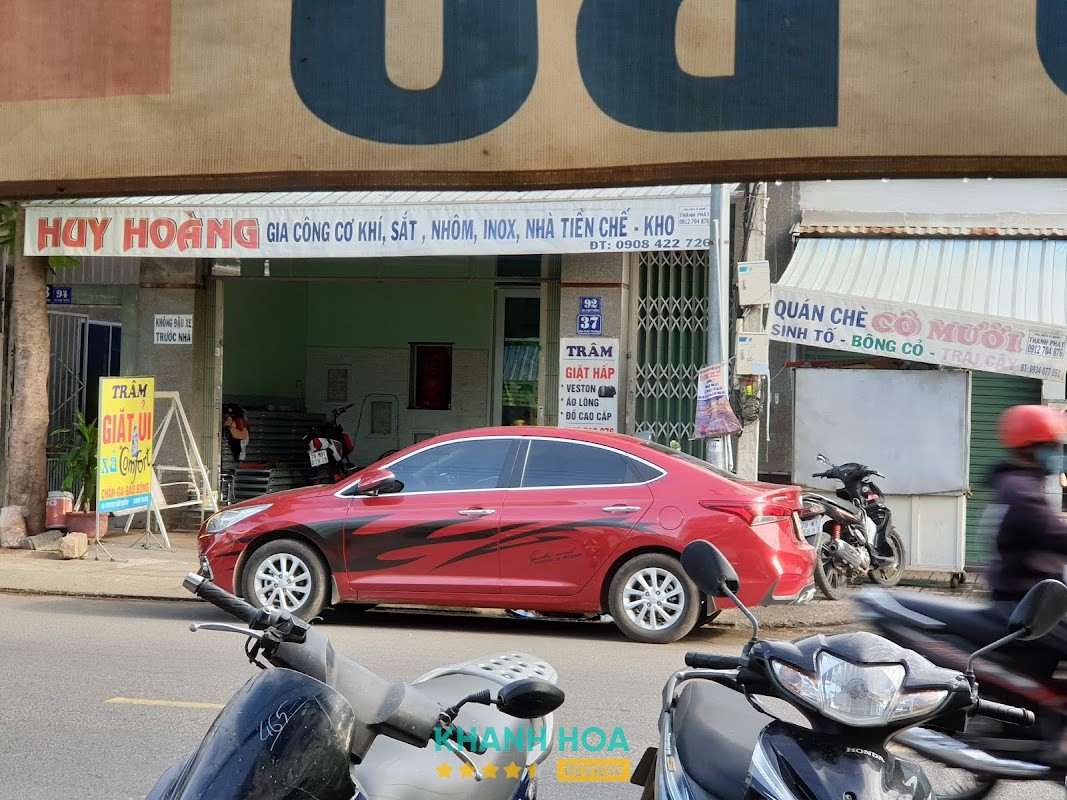 Dịch Vụ Dán Keo Xe Tú Decal Nha Trang