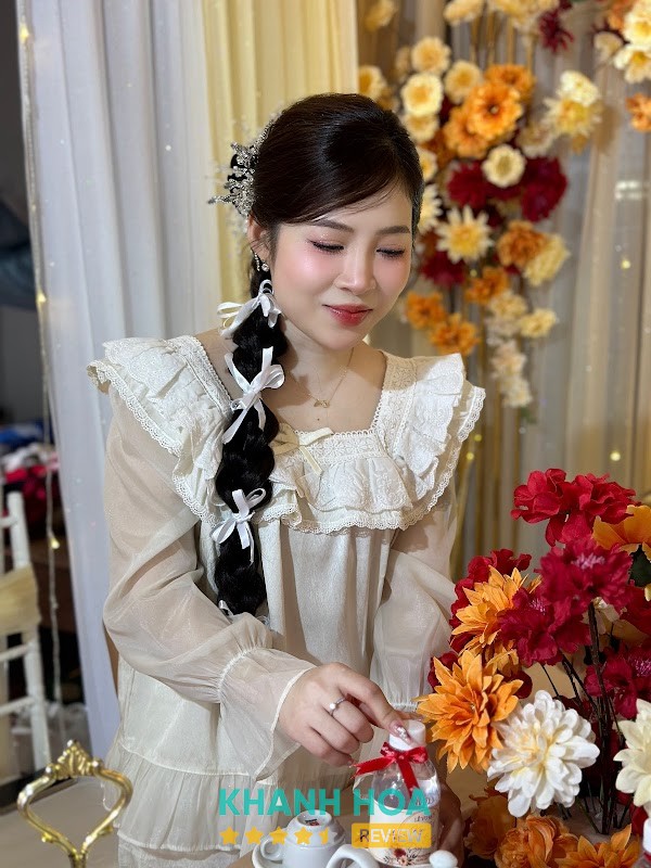 Minh Châu Makeup Academy – 42 Đường Cây Gáo, Tây Nha Trang, Khánh Hòa 650000, Việt Nam