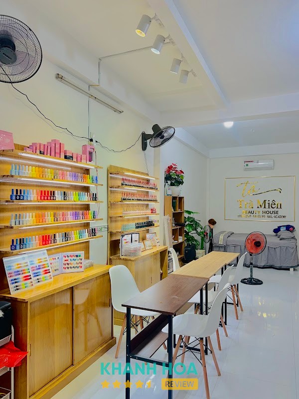 Không gian Nails & Mi Trà Miên