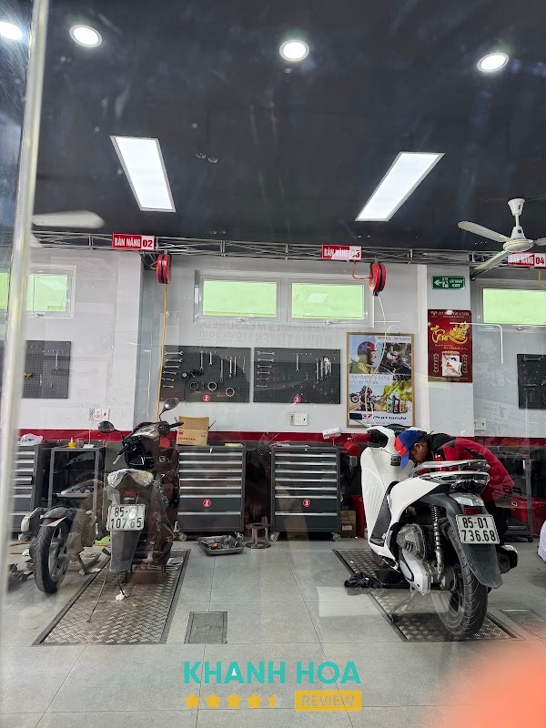 HEAD Kim Song Mã 1 - khu trưng bày và dịch vụ
