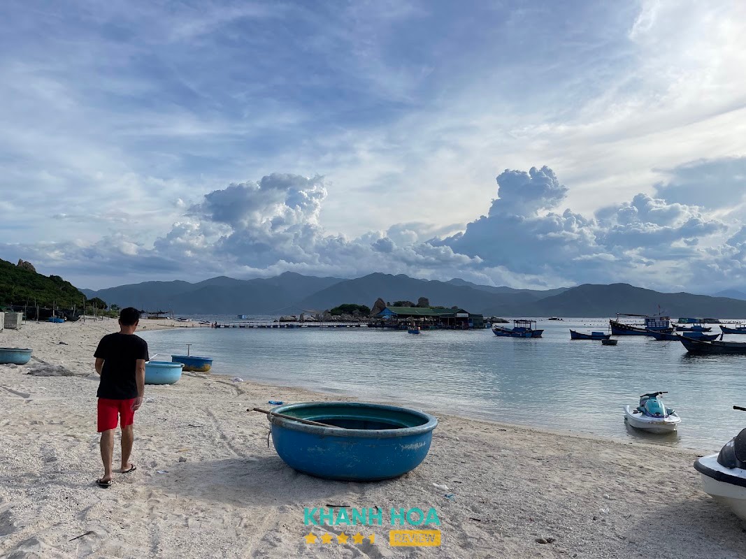 Bãi Biển Nhà Cũ – hình ảnh 3