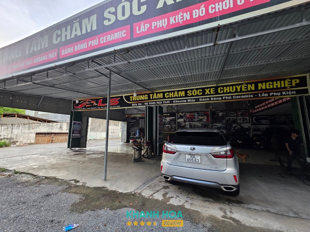 Khu vực chăm sóc xe tại LS Nha Trang