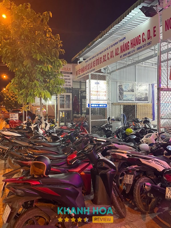 Hoạt động tư vấn tại Đào tạo lái xe Nguyễn Lương Bằng