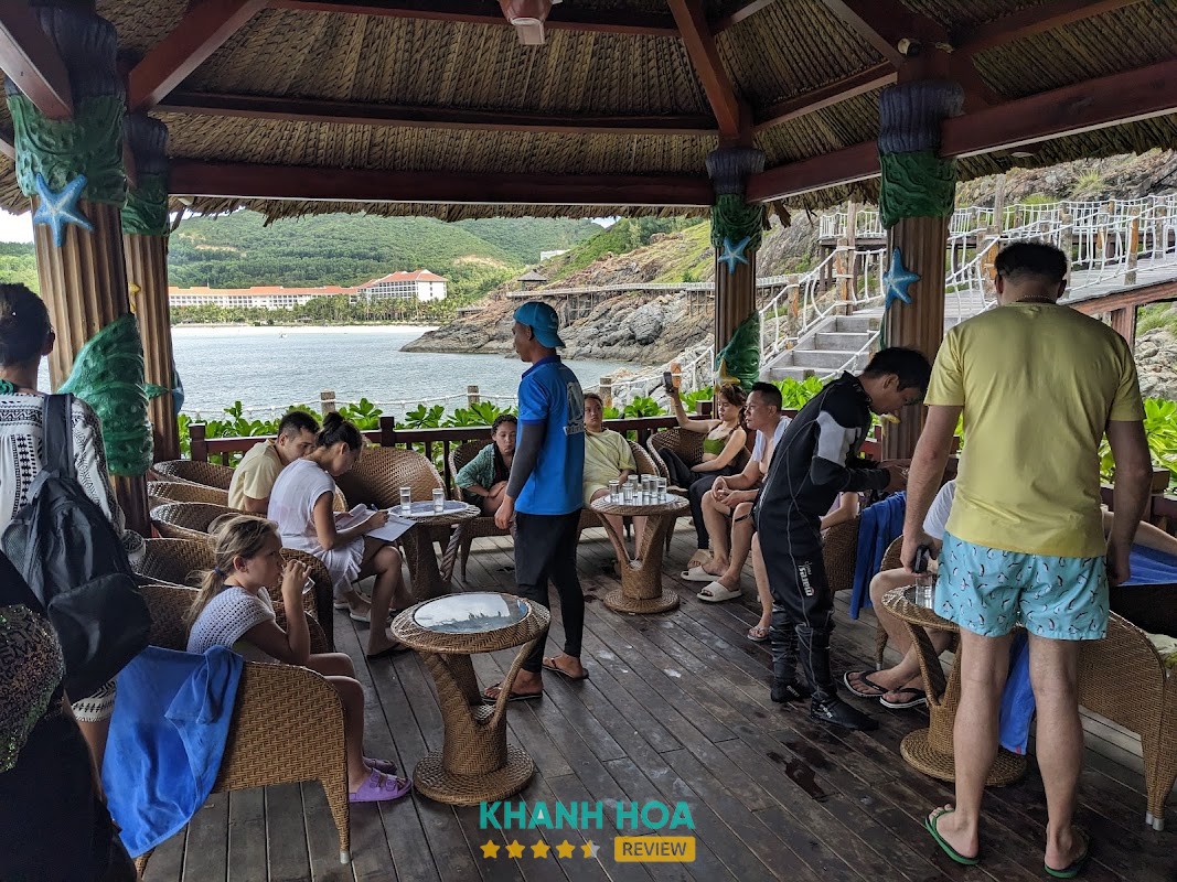 Bãi lặn Ocean Home tại Hòn Tre Nha Trang