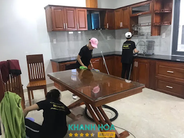 Vệ sinh công nghiệp Trung Hiếu: 87 Gò Cây Sung, P. Tây Nha Trang